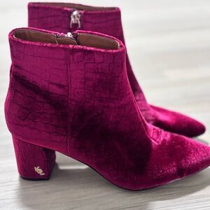 Velvet Croc-Embossed Ankle Boots - Burgundy‎ KURT GEIGER LONDON